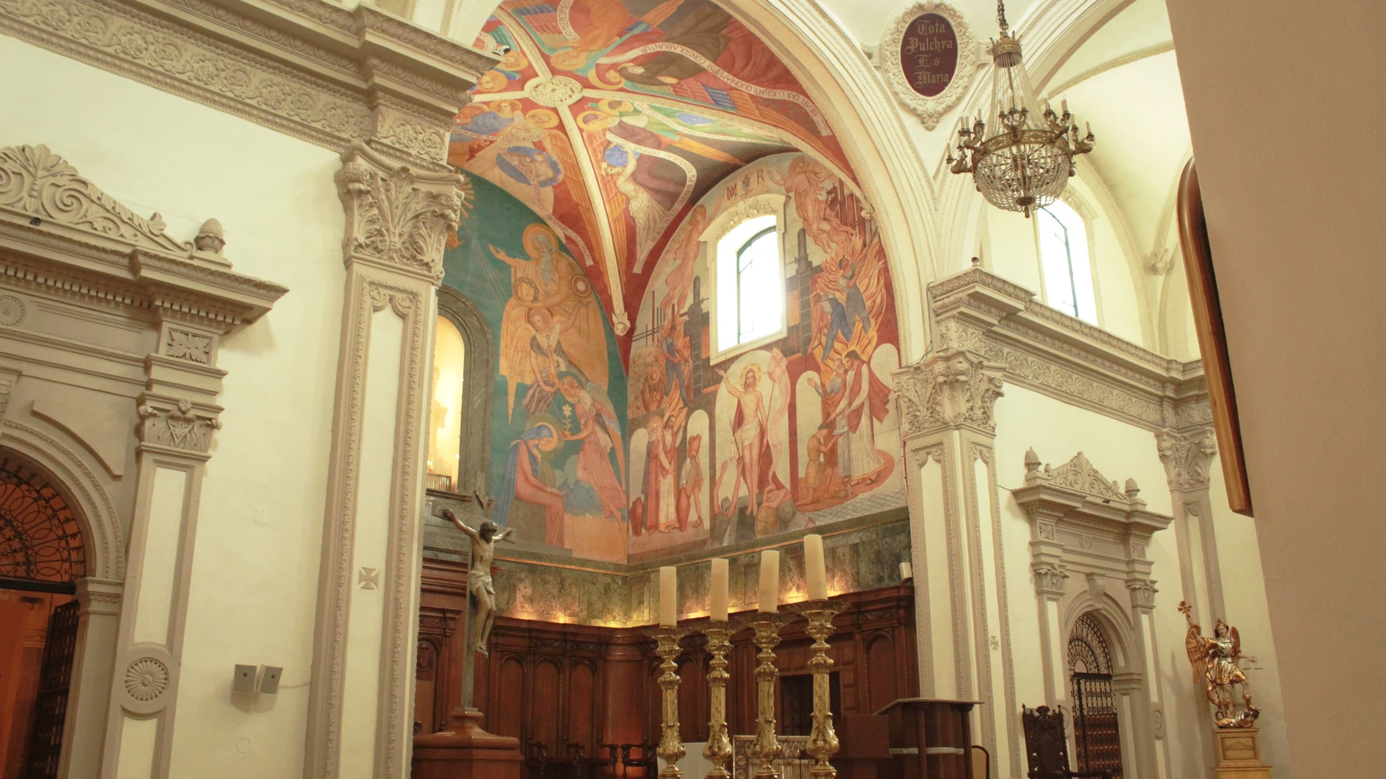 Interior de la Catedral Metropolitana de Monterrey